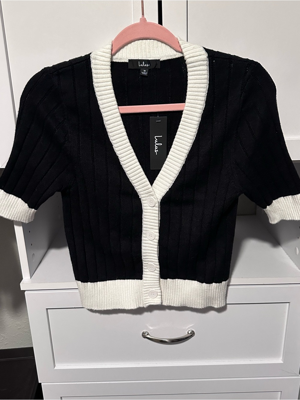 NWT Lulus Black Ivory Colorblock Cropped Cardigan Size M